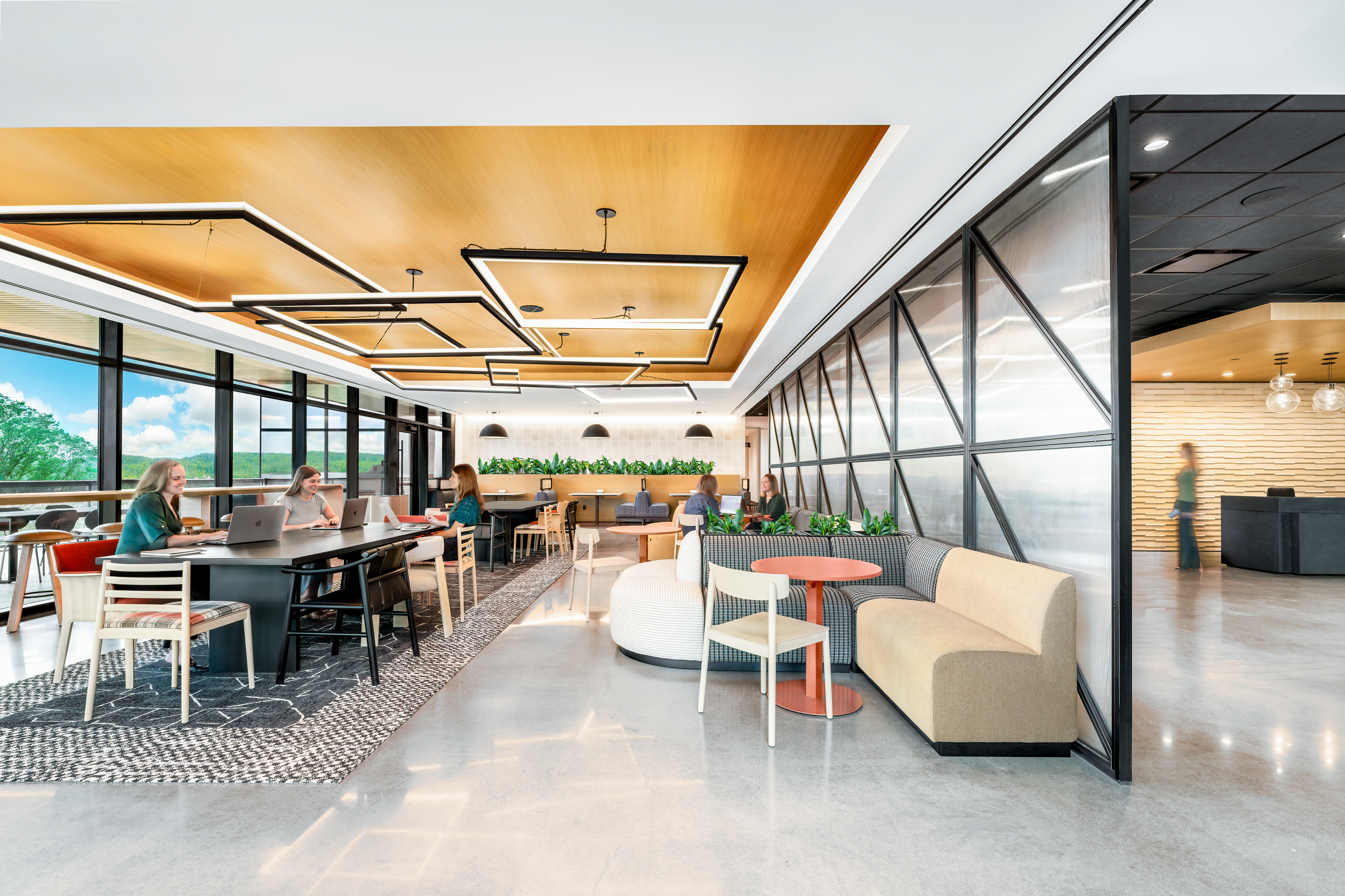 18,000 SF of Office Leases Signed at Tower 5 in NHID